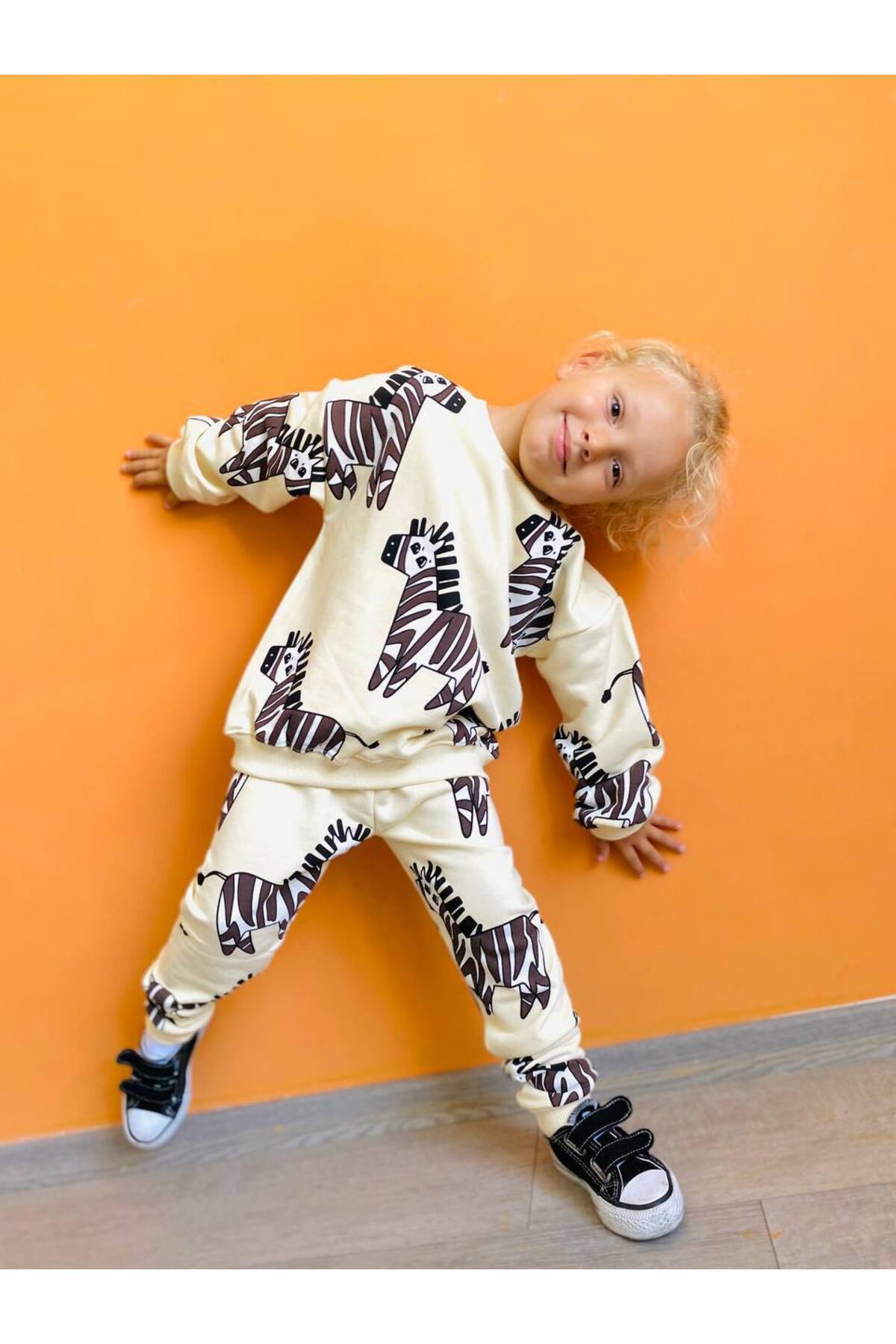 Unisex çocuklar için zebra desenli alt üst takım - Limonlu Pamuk