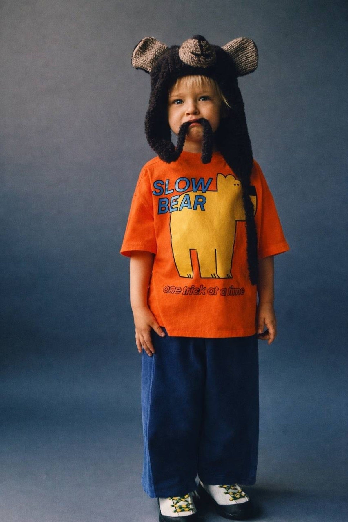 Unisex çocuklar için turuncu ayı desenli bisiklet yaka t-shirt ve boru paça pantolon takım - Limonlu Pamuk