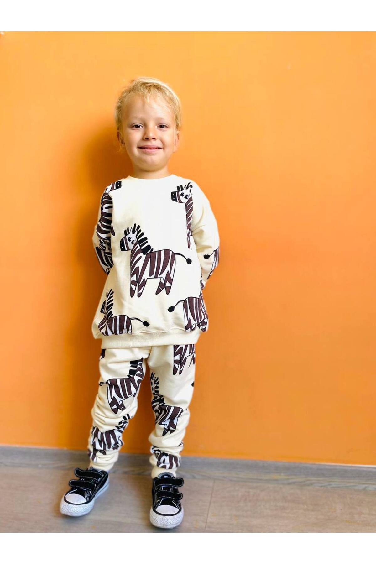 Unisex çocuklar için zebra desenli alt üst takım - Limonlu Pamuk